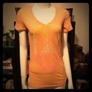 🍑VS Pink peace symbol script  T-shirt🍑